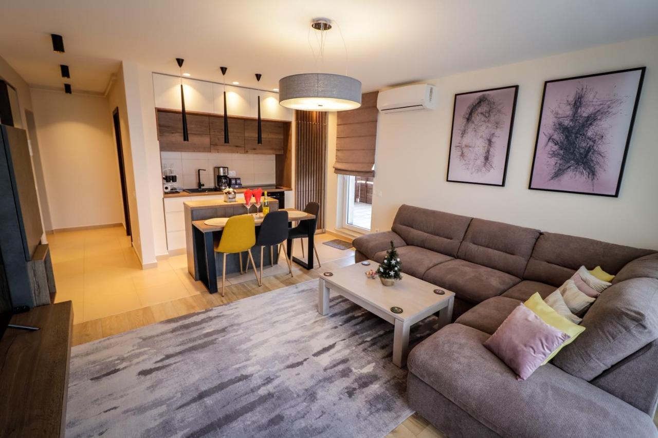 Апартаменты Lux Green Apartament 2 Брашов Экстерьер фото